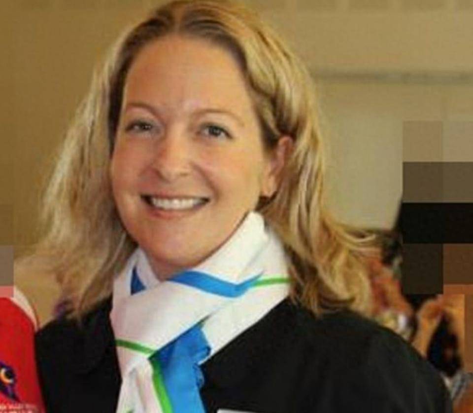 离世遗体裹睡袋被发现事发警局外开元棋牌悉尼女跳伞爱好者车内(图7)