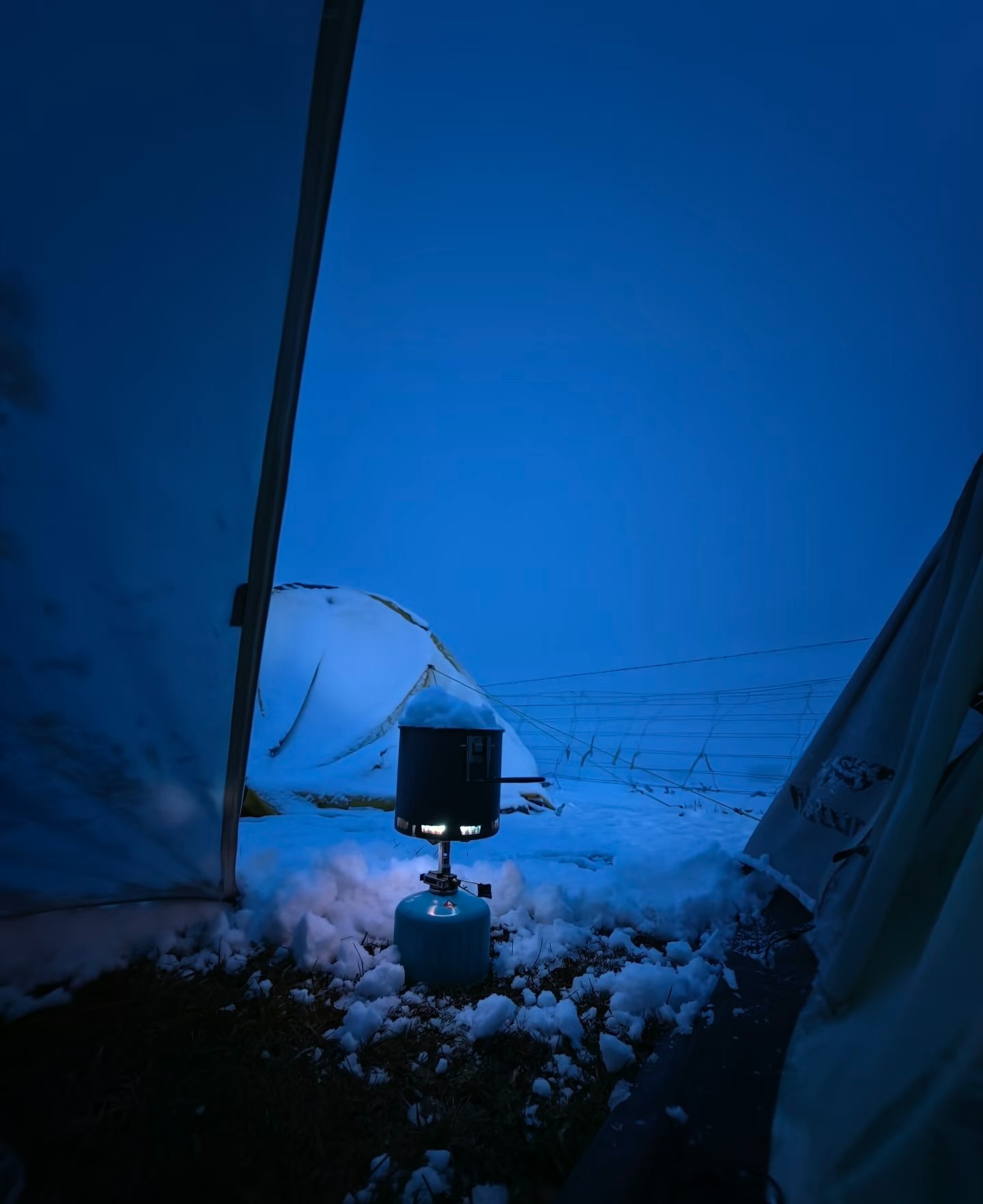 险境的博弈谁在为“野生徒步”买单？开元棋牌徒步探险遇险频发：